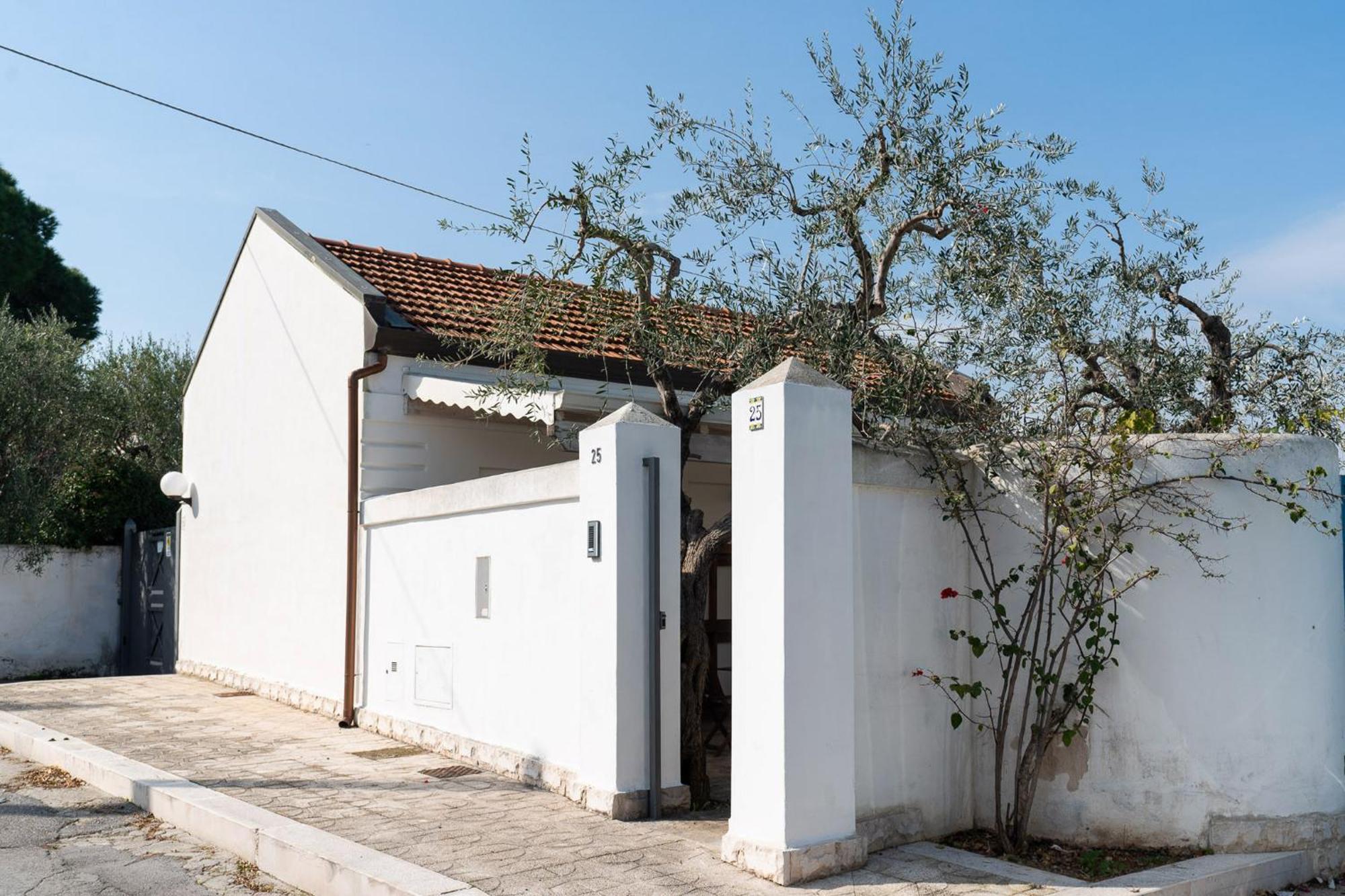 Casa Ulivi Al Mare By Wonderful Italy Villa Bisceglie Exterior photo